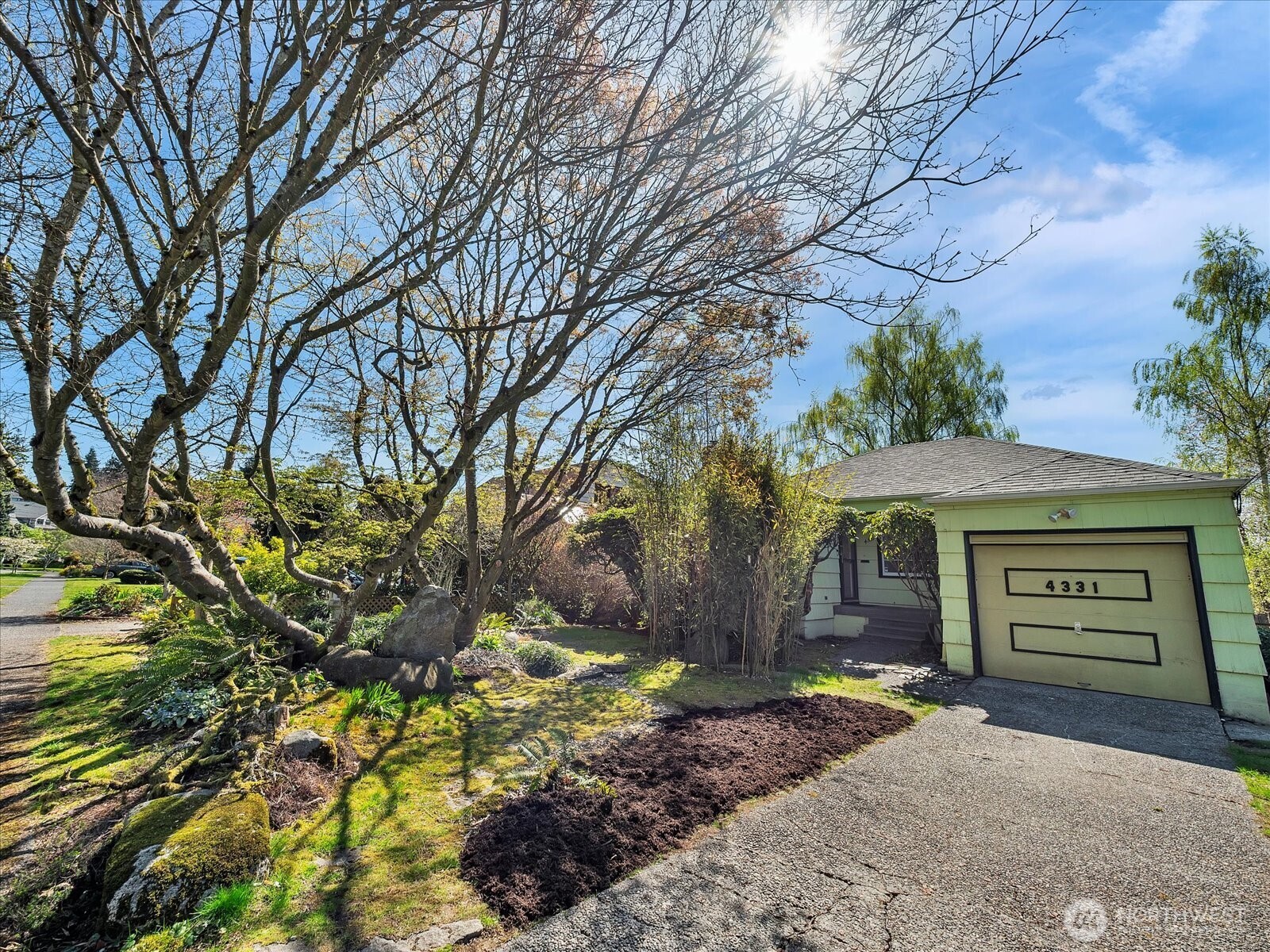4331 NE 57th Street